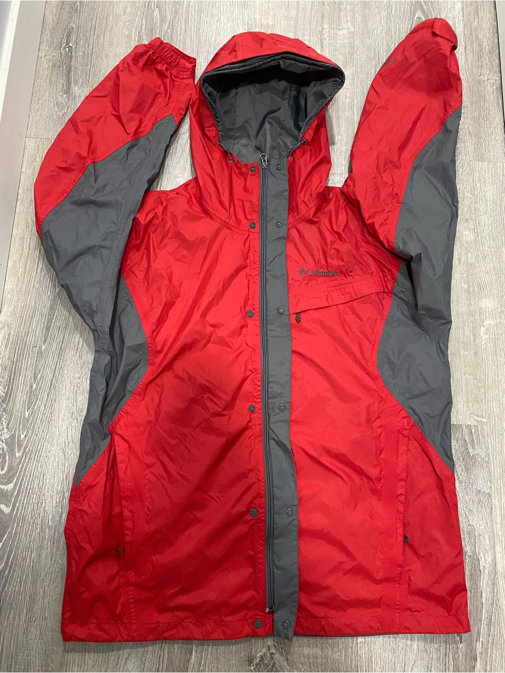 Columbia men’s Red and Gray Hooded Waterproof Raincoat